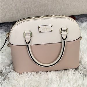 Kate spade purse, removable strap, crossbody